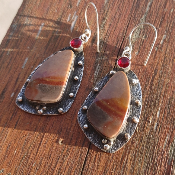 Mookaite w/ Garnet Earrings in 925 Solid Sterling Silver (2.4") - Picture 4 of 14